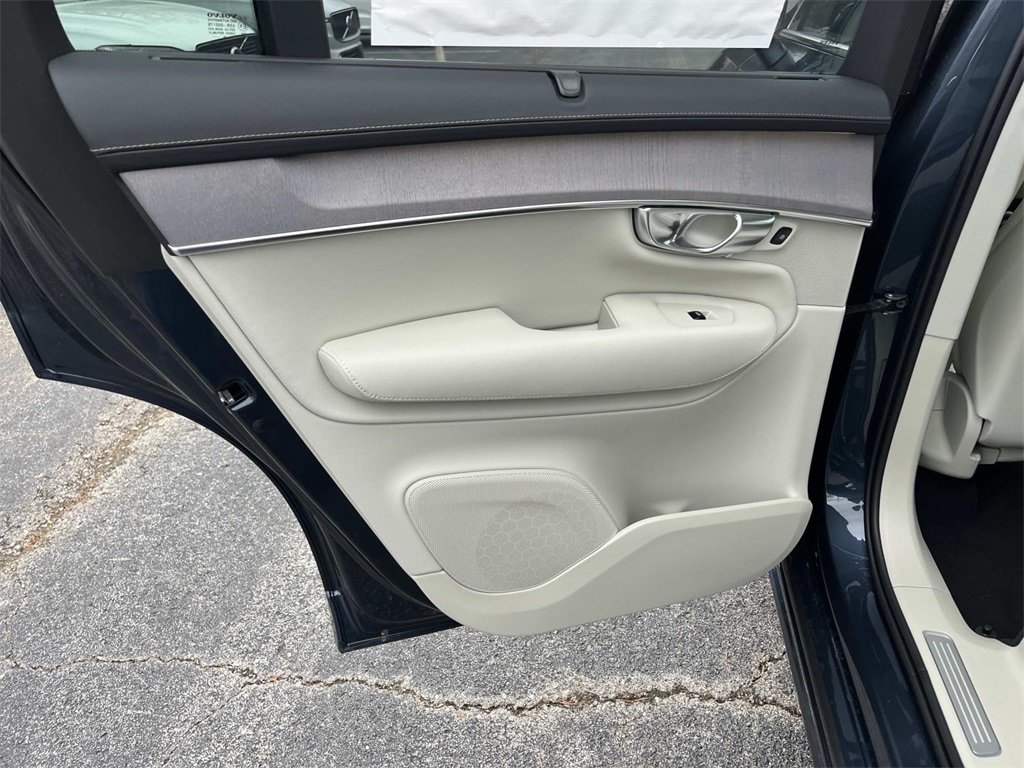 Certified 2026 Volvo XC90 B6 Ultra AWD/4WD image 18