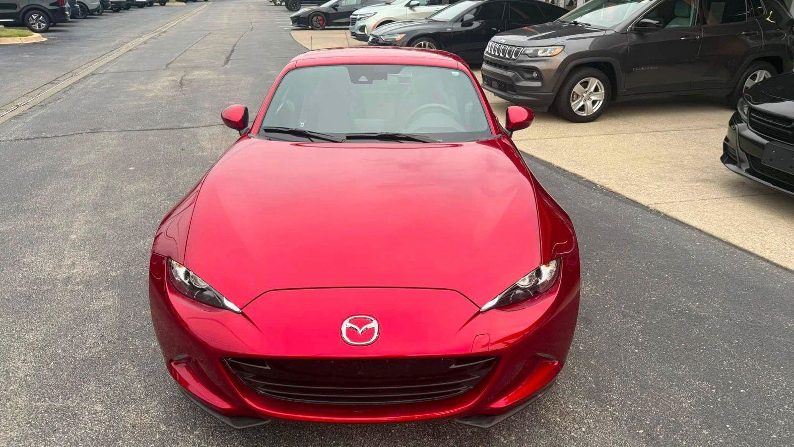 Used 2022 MAZDA MX-5 Miata RF Grand Touring RWD image 12