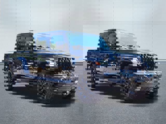 Used 2023 Jeep Gladiator Overland image 24