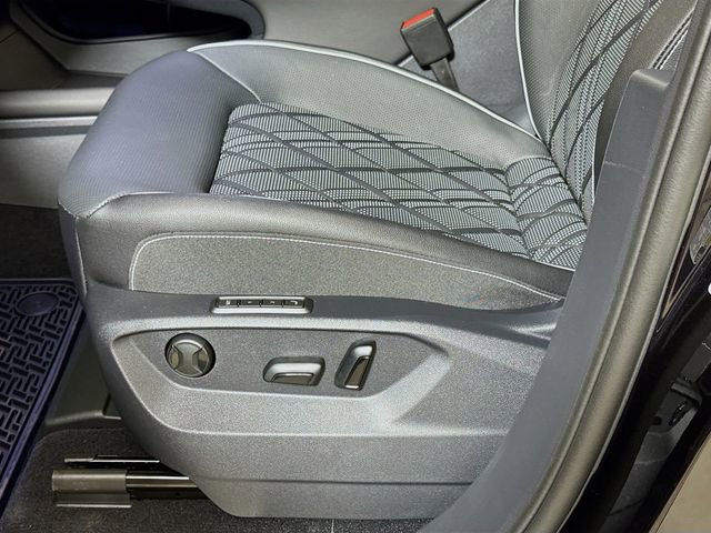 New 2026 Volkswagen Atlas SEL Premium R-Line image 17