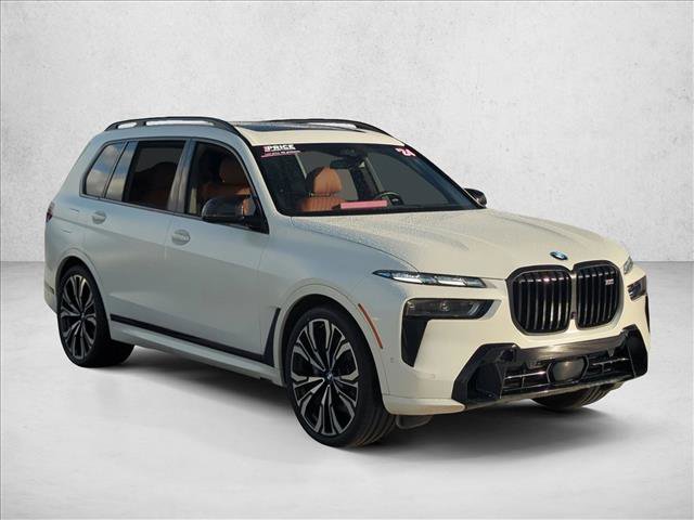Used 2024 BMW X7 M60i w/ Executive Package image 3