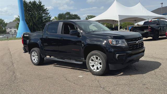 Used 2022 Chevrolet Colorado LT AWD/4WD image 2