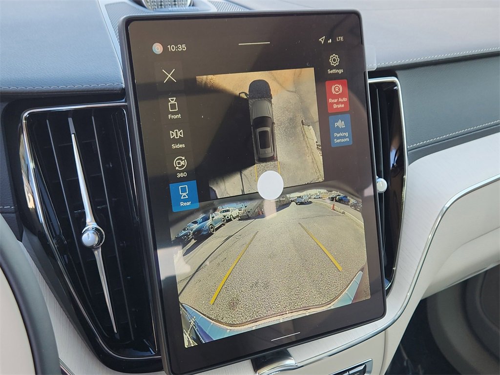 New 2026 Volvo XC60 B5 Ultra w/ Climate Package image 12