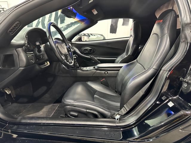 Used 2004 Chevrolet Corvette Z06 w/ Memory Package RWD image 8