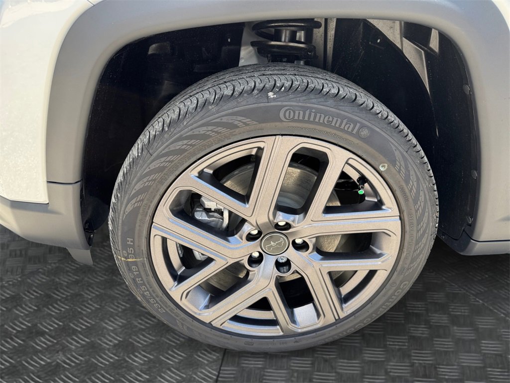 New 2025 Jeep Compass Limited w/ Sun & Sound Group image 14