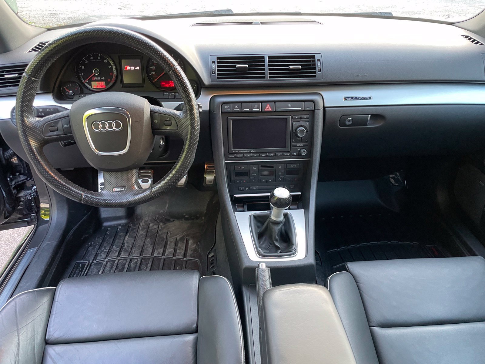Used 2008 Audi RS 4 Sedan AWD/4WD image 11