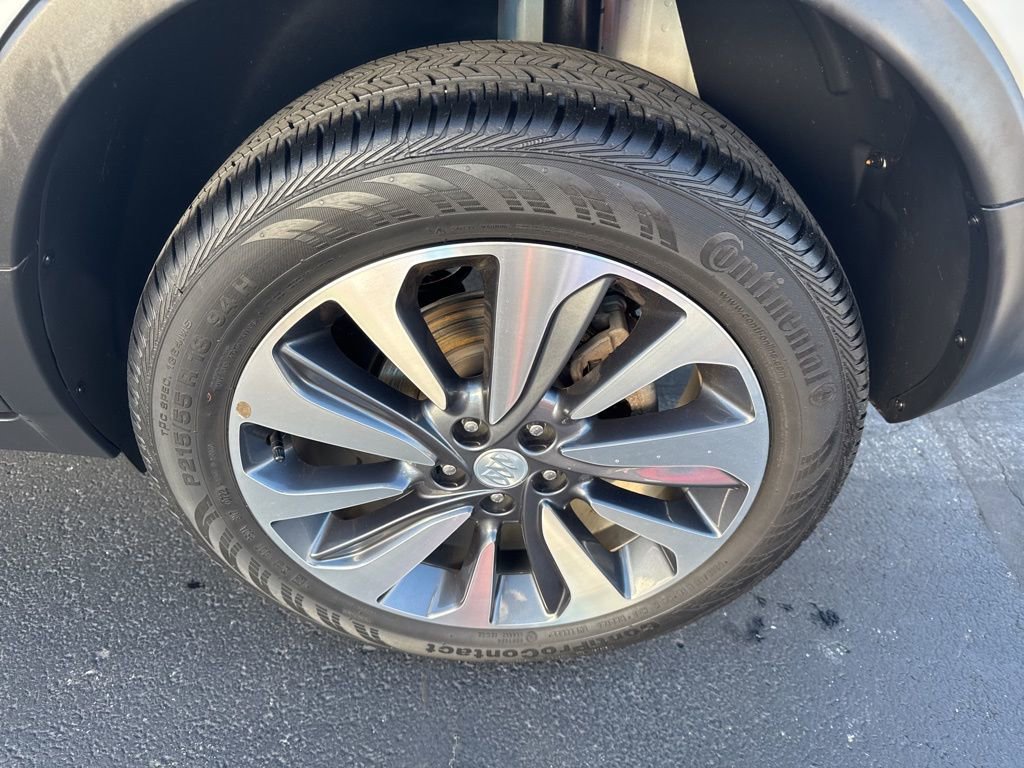 Certified 2022 Buick Encore Preferred w/ Safety Package image 28