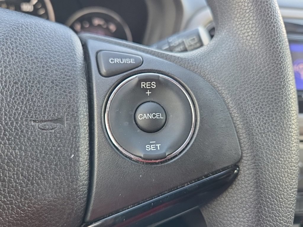 Used 2016 Honda HR-V LX image 31