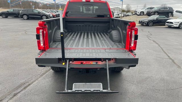 Used 2024 Ford F350 Lariat w/ Lariat Ultimate Package AWD/4WD image 6