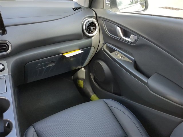Used 2023 Hyundai Kona Limited image 17