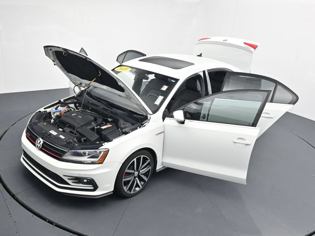 Used 2018 Volkswagen Jetta GLI FWD image 41