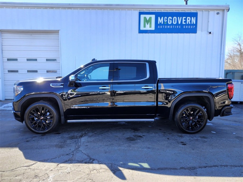 Used 2023 GMC Sierra 1500 Denali w/ Denali Reserve Package image 2