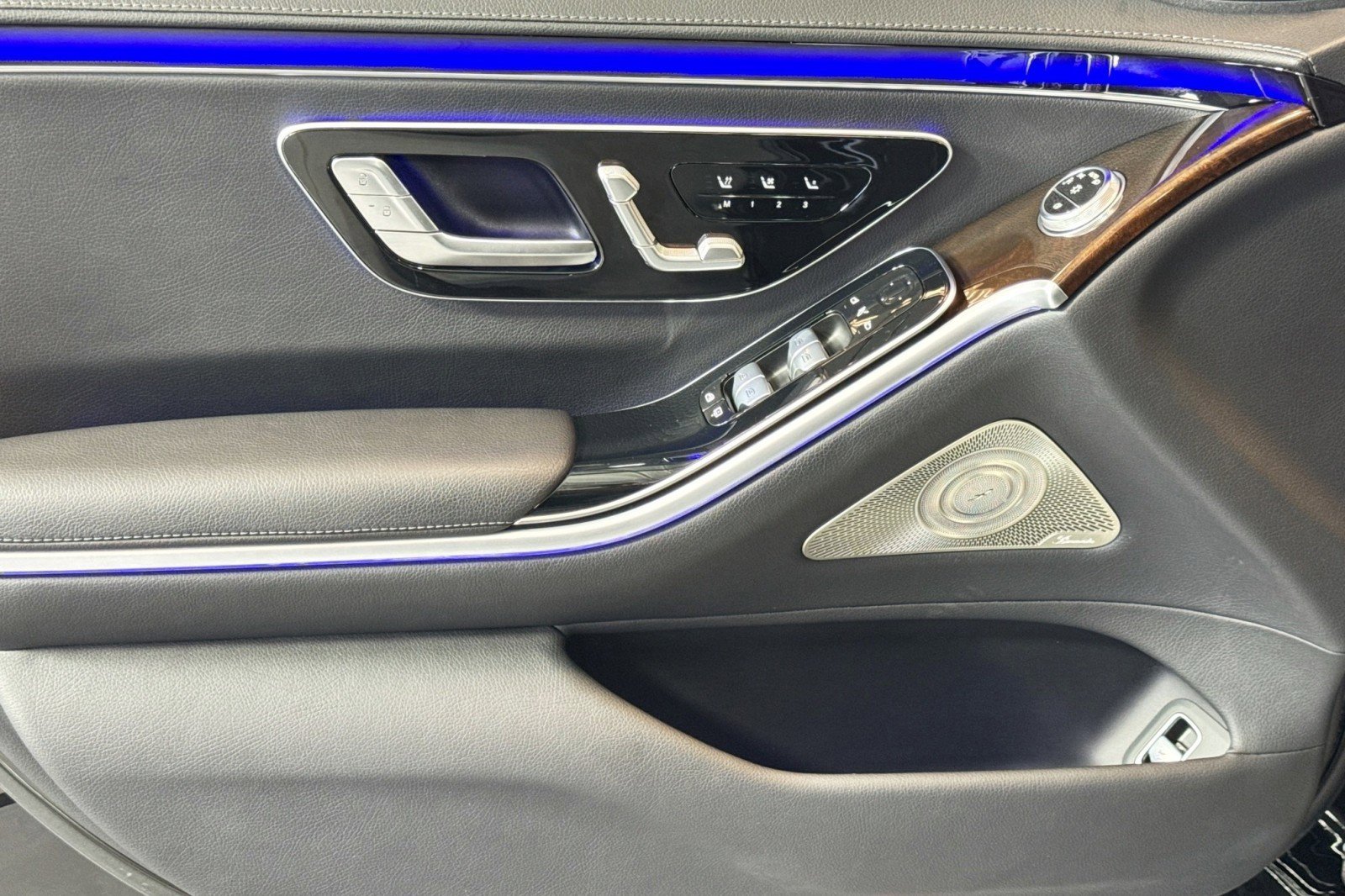 Used 2023 Mercedes-Benz S 500 4MATIC image 16