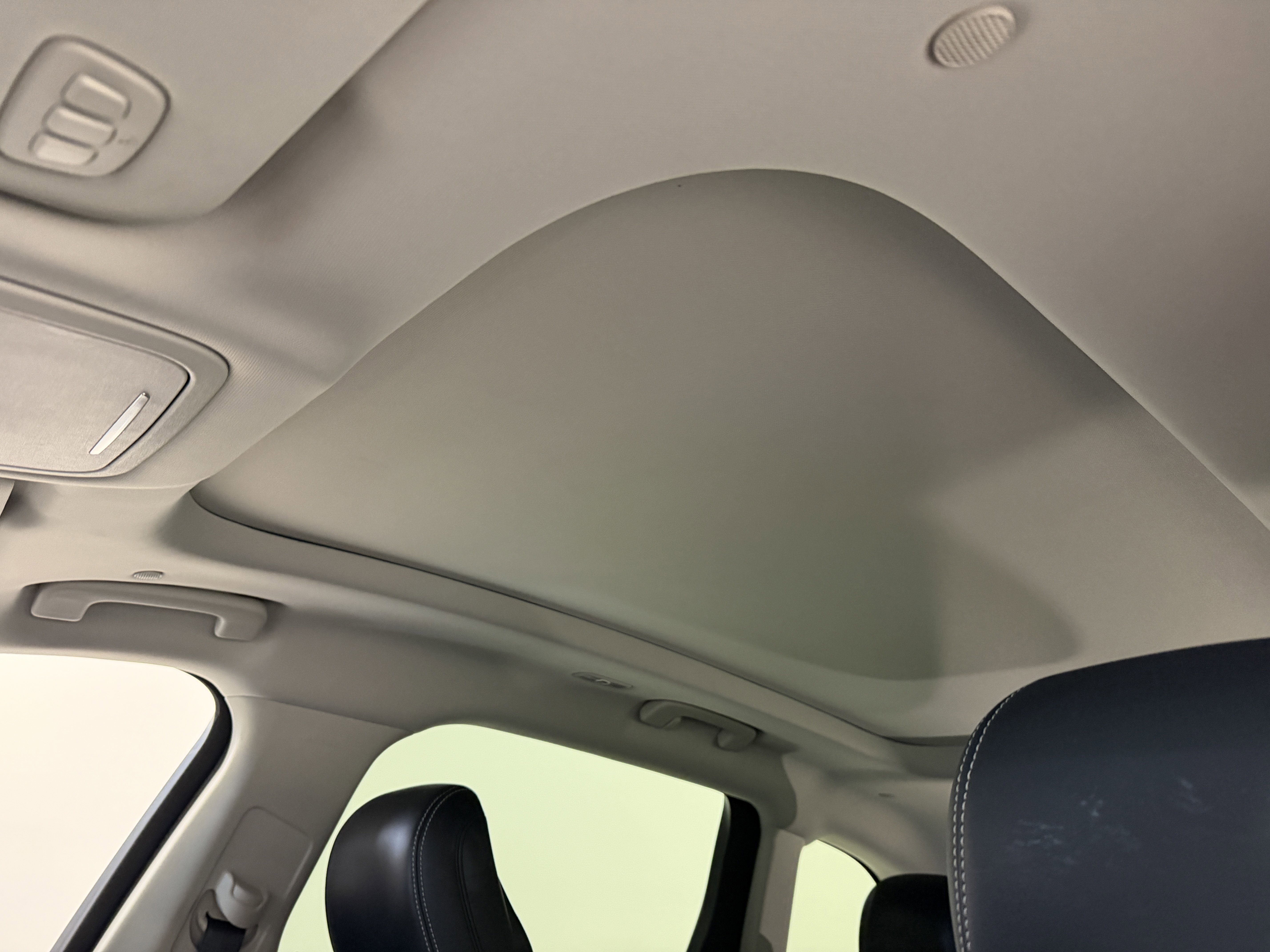 Used 2025 Lincoln Nautilus Reserve image 8