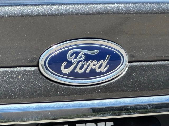 Used 2018 Ford Fusion SE w/ Fusion SE Technology Package image 13