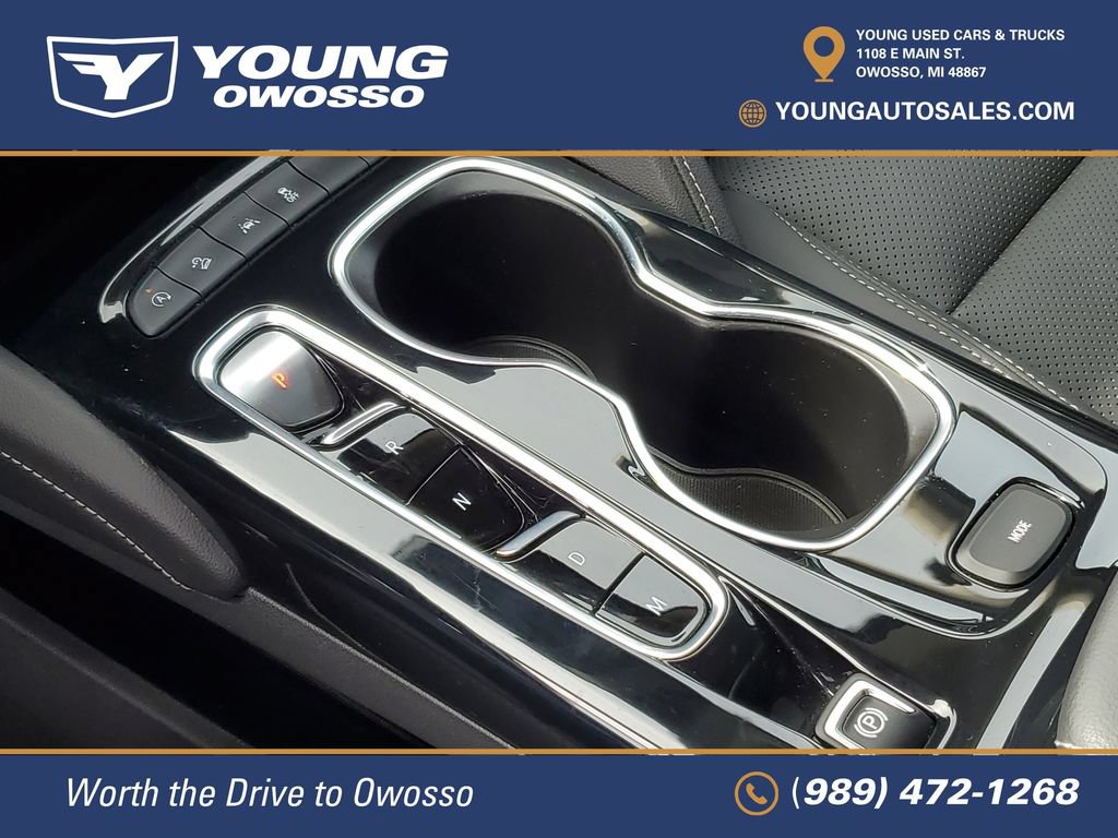 Used 2023 Buick Envision Essence AWD/4WD image 19