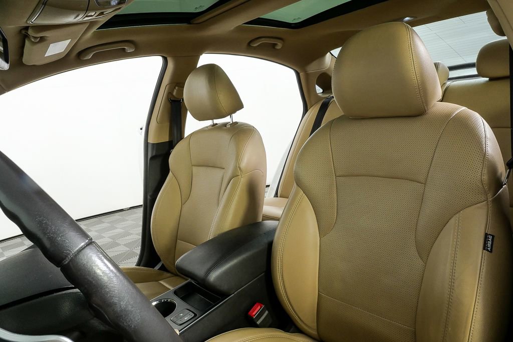 Used 2014 Hyundai Sonata Limited w/ Technology Package 06 image 9