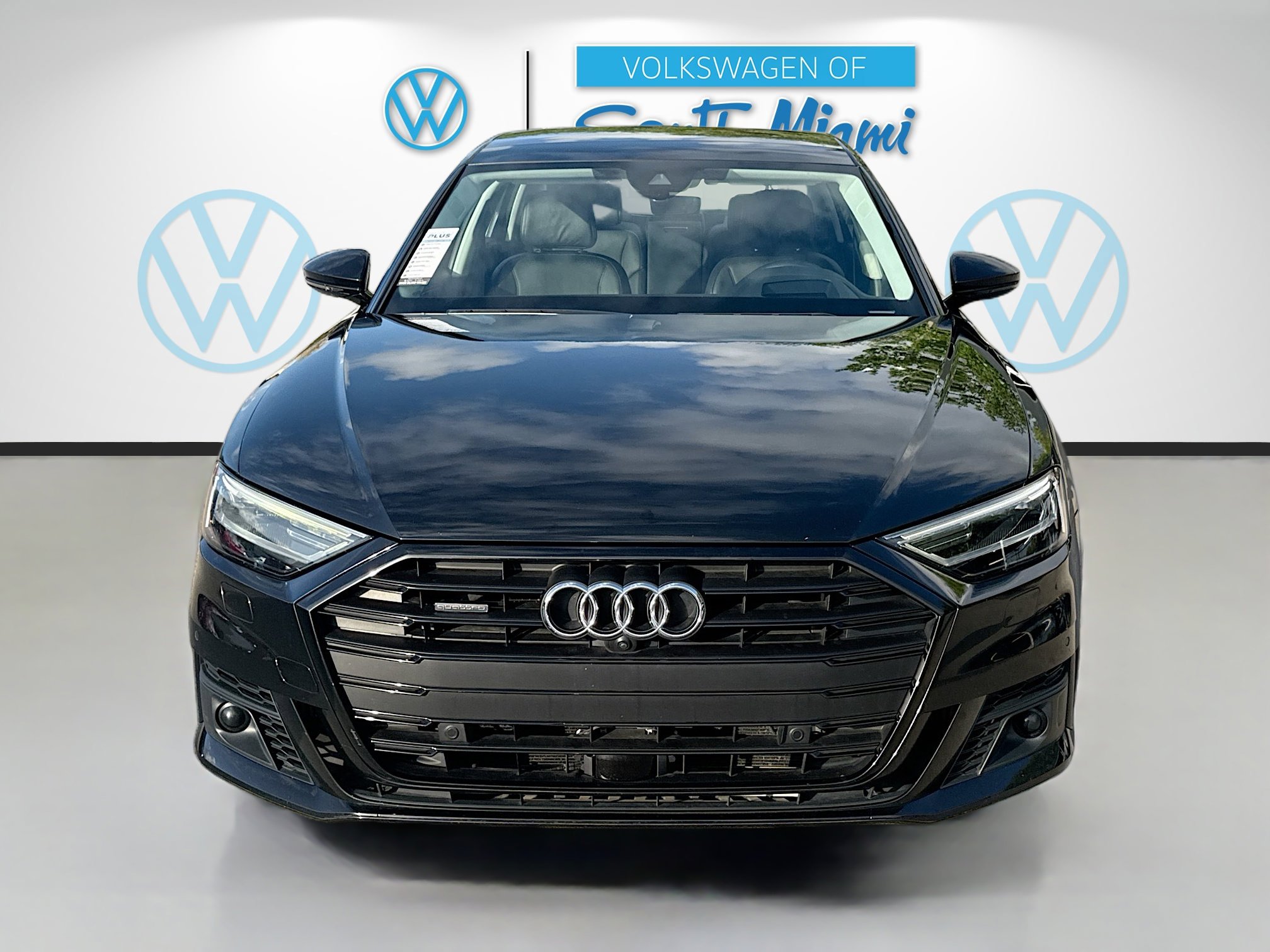 Used 2020 Audi A8 L 4.0T w/ Executive Package image 2