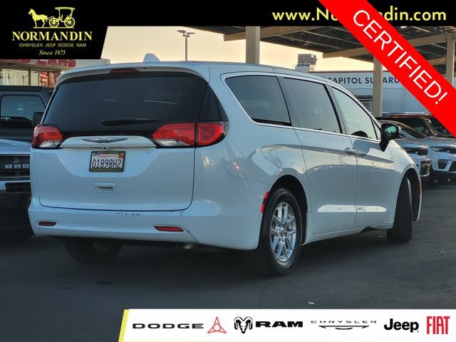 Certified 2017 Chrysler Pacifica LX FWD image 3