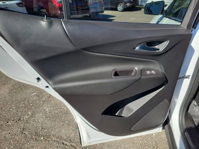 Used 2021 Chevrolet Equinox LT image 29