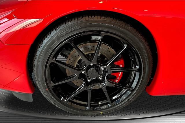 Used 2001 Chevrolet Corvette Coupe w/ Preferred Equipment Group2 RWD image 20