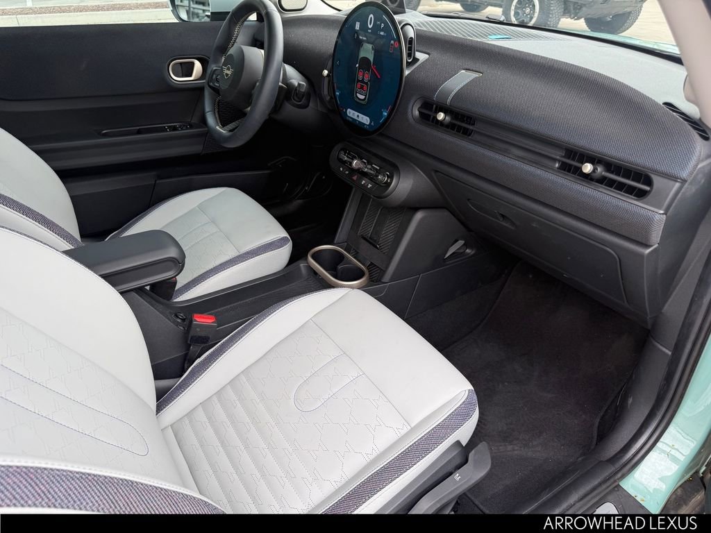 Used 2025 MINI Cooper S FWD image 31