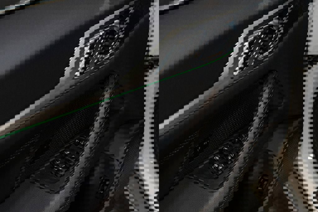 Used 2023 BMW i4 eDrive40 w/ Premium Package RWD image 10