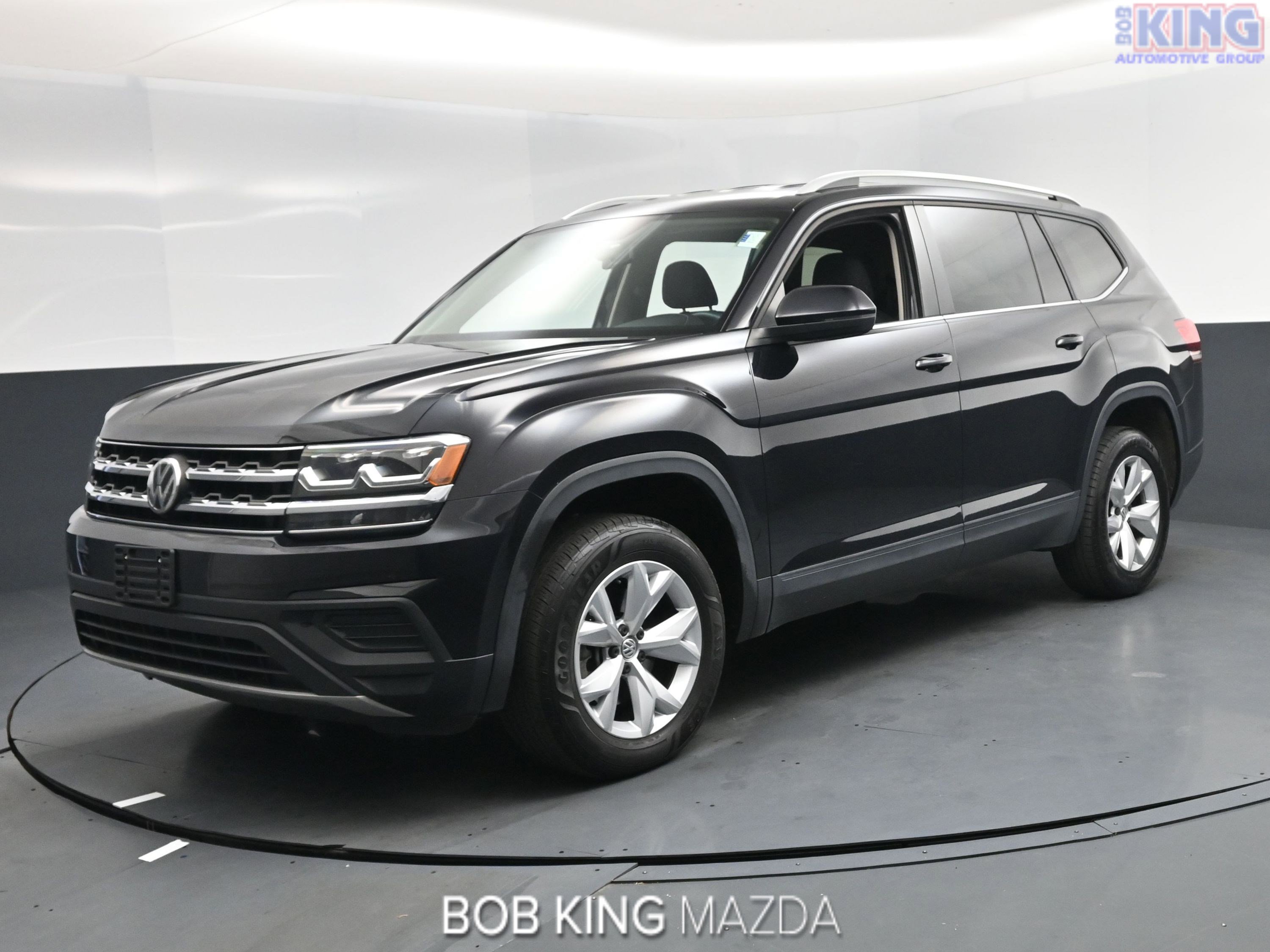Used 2019 Volkswagen Atlas S w/ Towing Package image 1