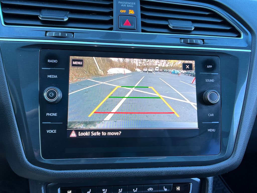 Used 2020 Volkswagen Tiguan S image 18