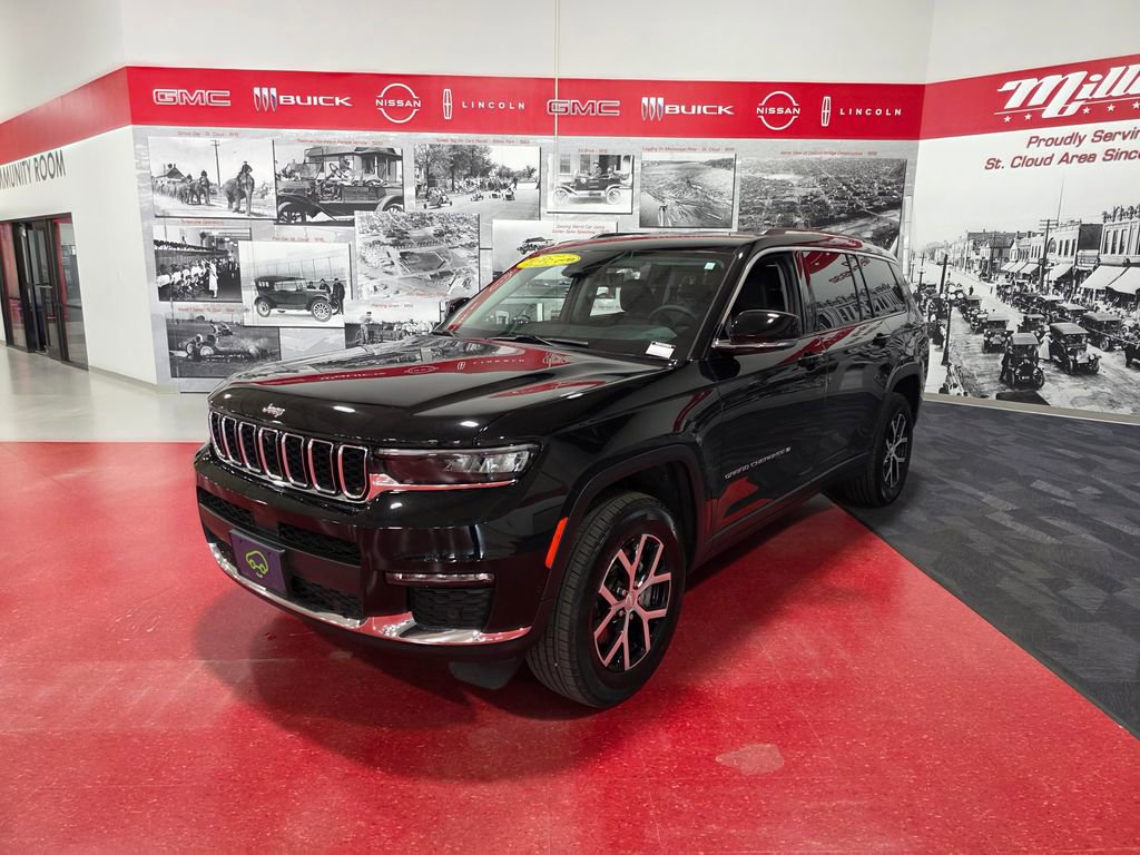Used 2024 Jeep Grand Cherokee L Limited w/ Luxury Tech Group II image 8