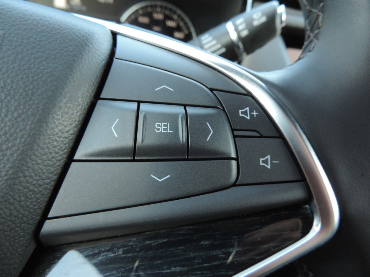 Certified 2025 Cadillac XT5 Premium Luxury image 25