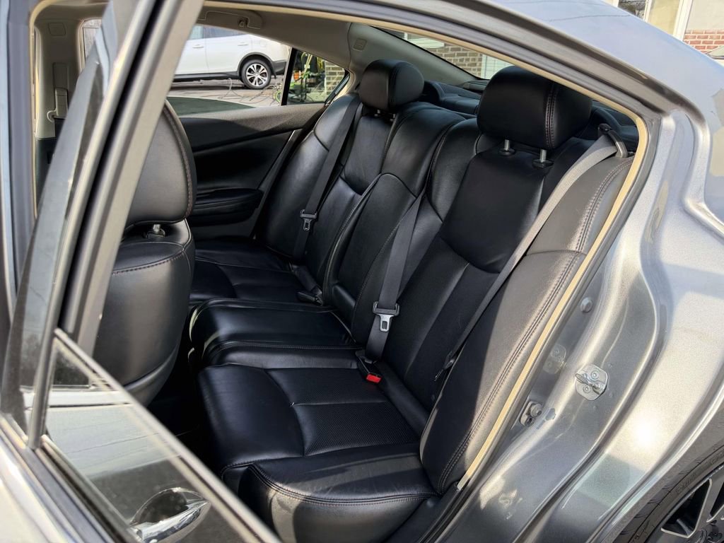 Used 2014 Nissan Maxima 3.5 SV w/ Premium Package FWD image 16