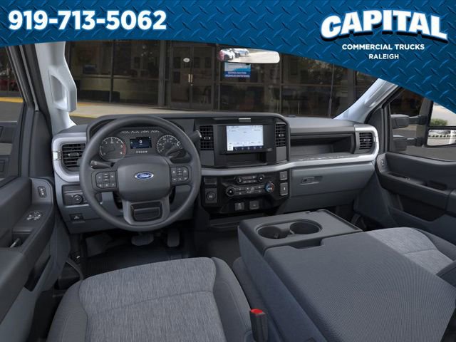 New 2025 Ford F550 2WD Regular Cab Super Duty w/ XL Chrome Package image 9