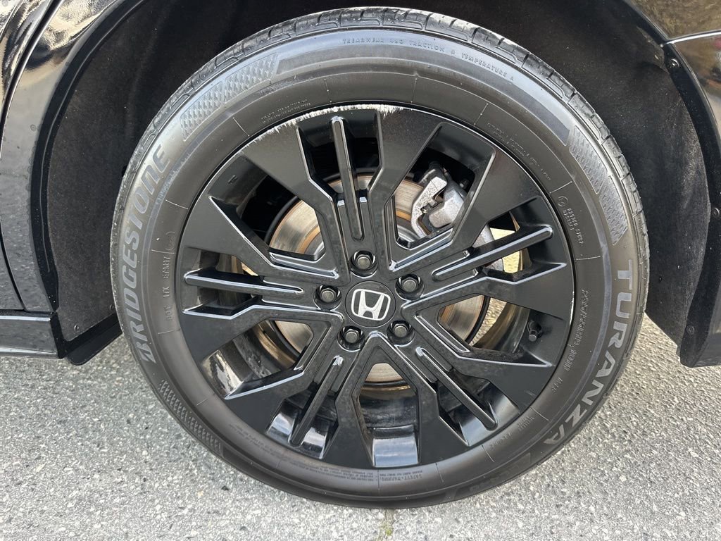 Used 2025 Honda Odyssey Sport-L image 29