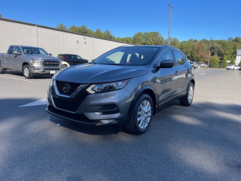 Used 2022 Nissan Rogue Sport SV w/ Technology Package image 2