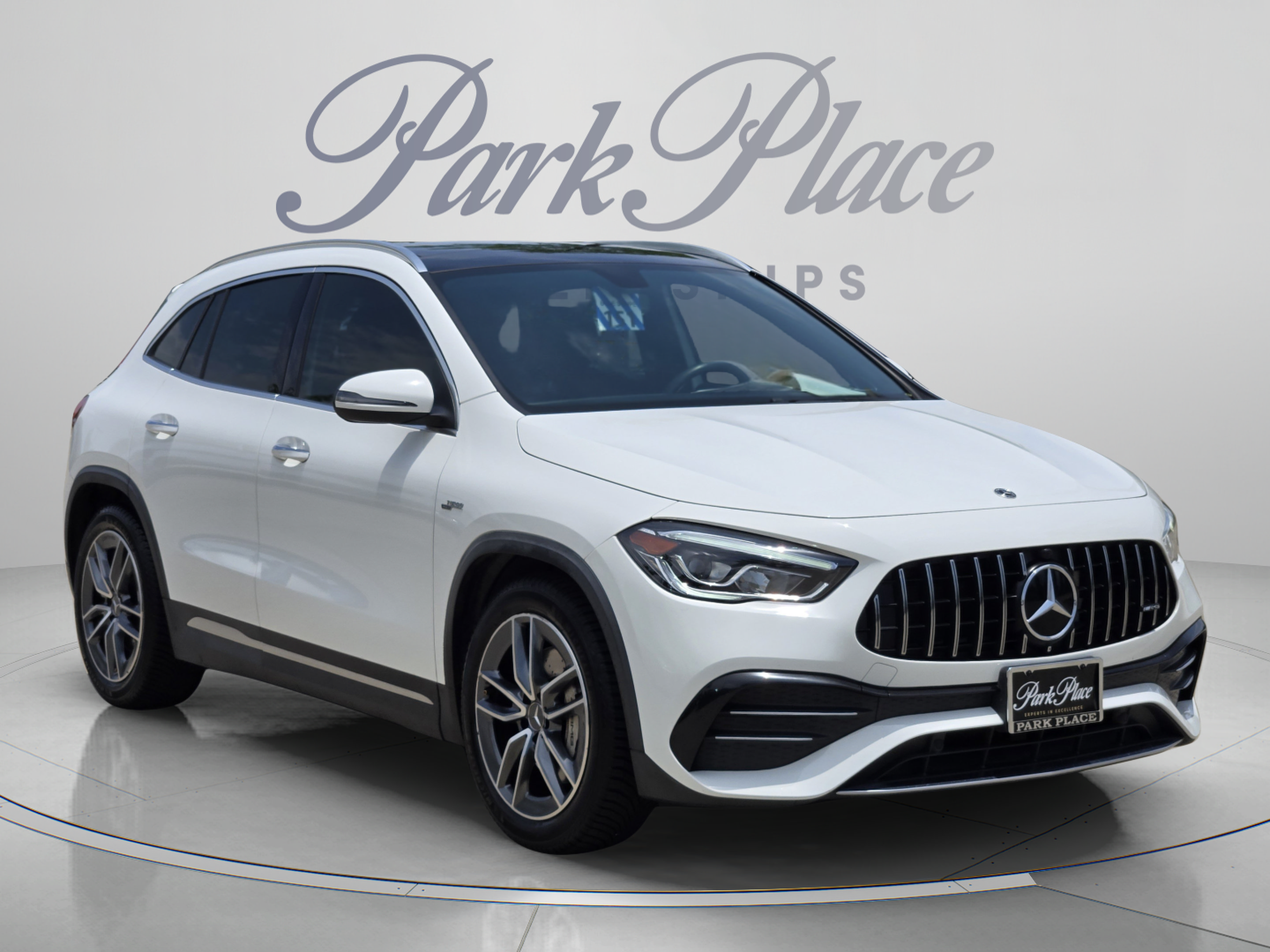 Used 2023 Mercedes-Benz GLA 35 AMG 4MATIC image 4