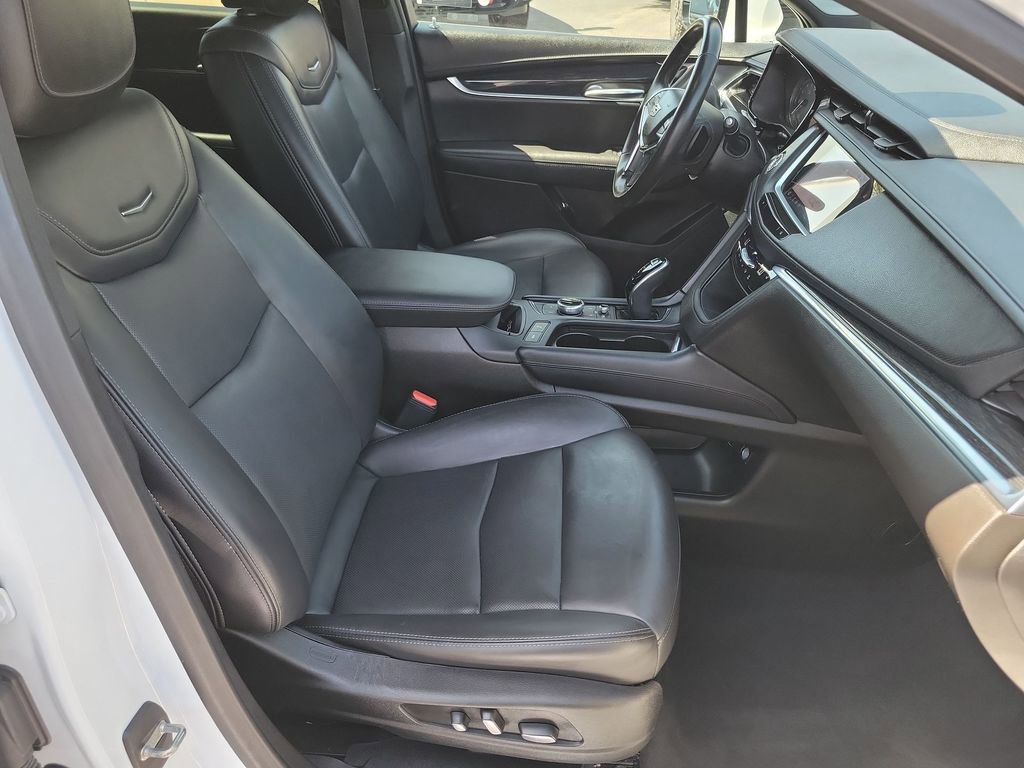 Certified 2023 Cadillac XT5 Premium Luxury w/ Technology Package FWD image 28