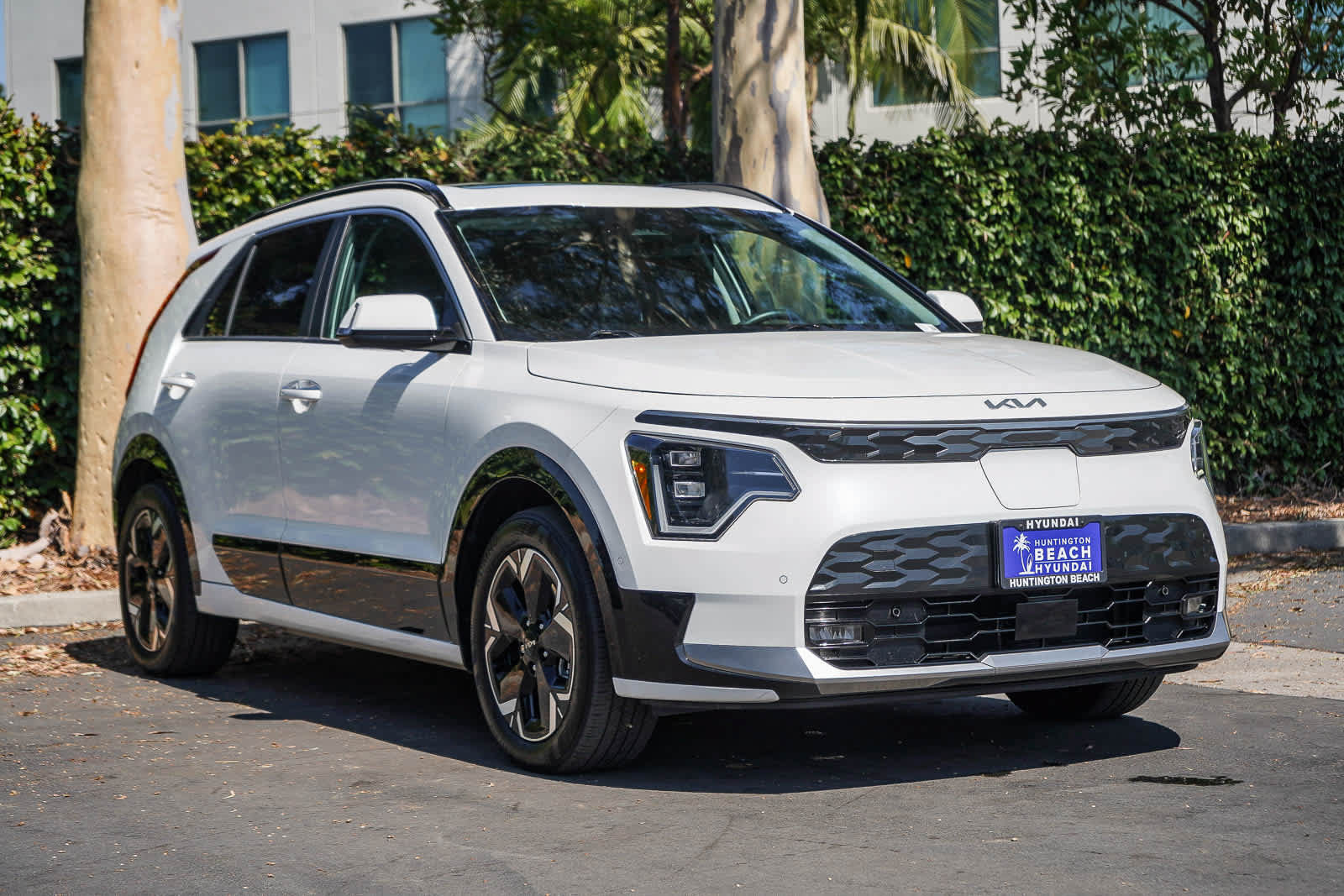 Used 2024 Kia Niro Wave FWD image 3