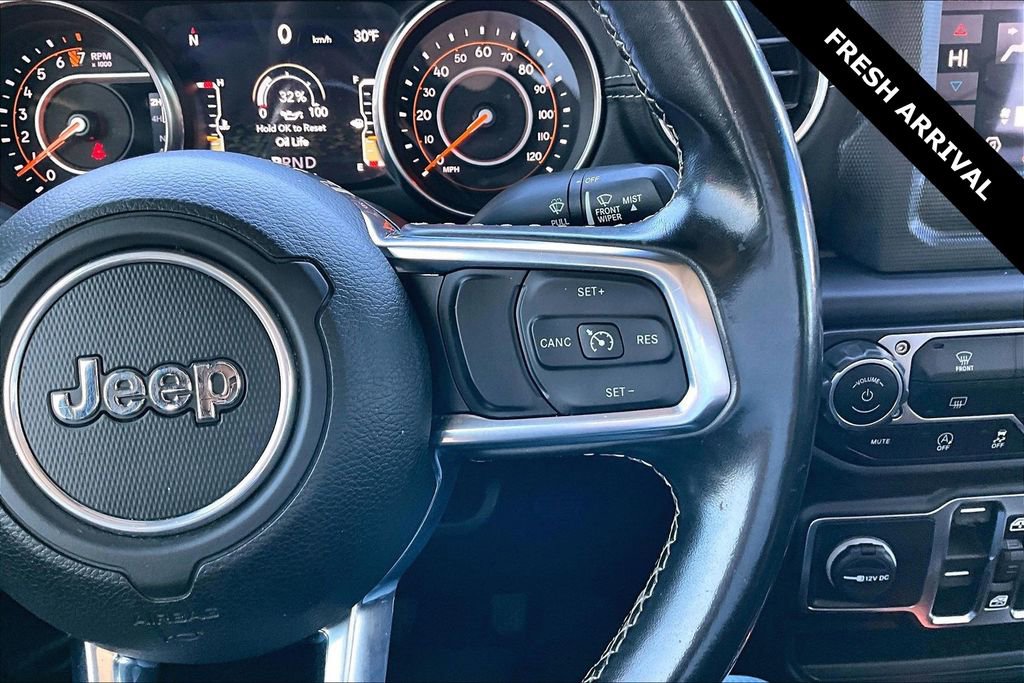 Used 2020 Jeep Gladiator Overland w/ LED Lighting Group image 13