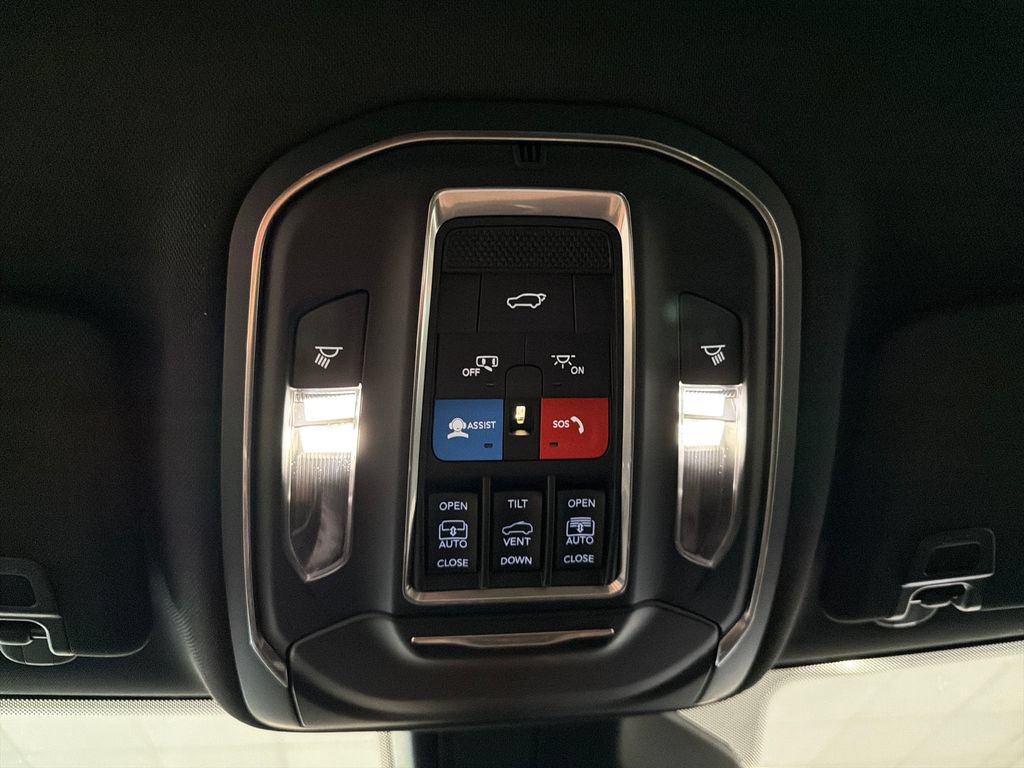 New 2026 Jeep Grand Cherokee Limited AWD/4WD image 15