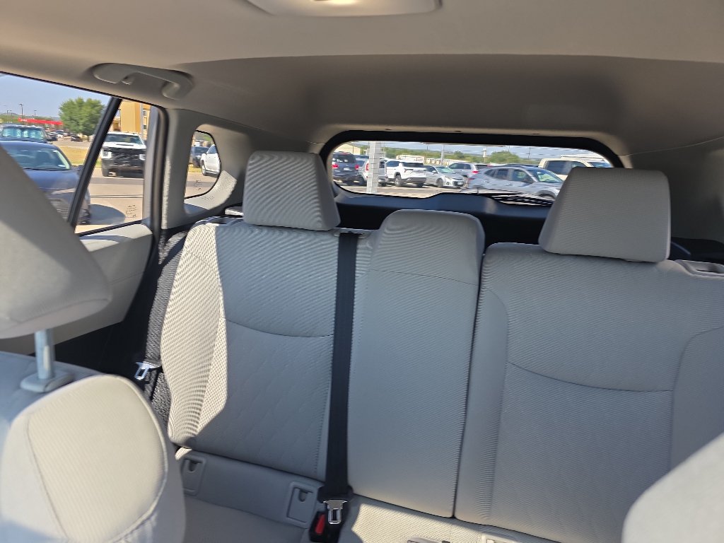 Certified 2026 Toyota Corolla Cross LE w/ Moonroof Package FWD image 7