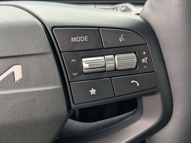 Used 2026 Kia Sportage EX FWD image 24