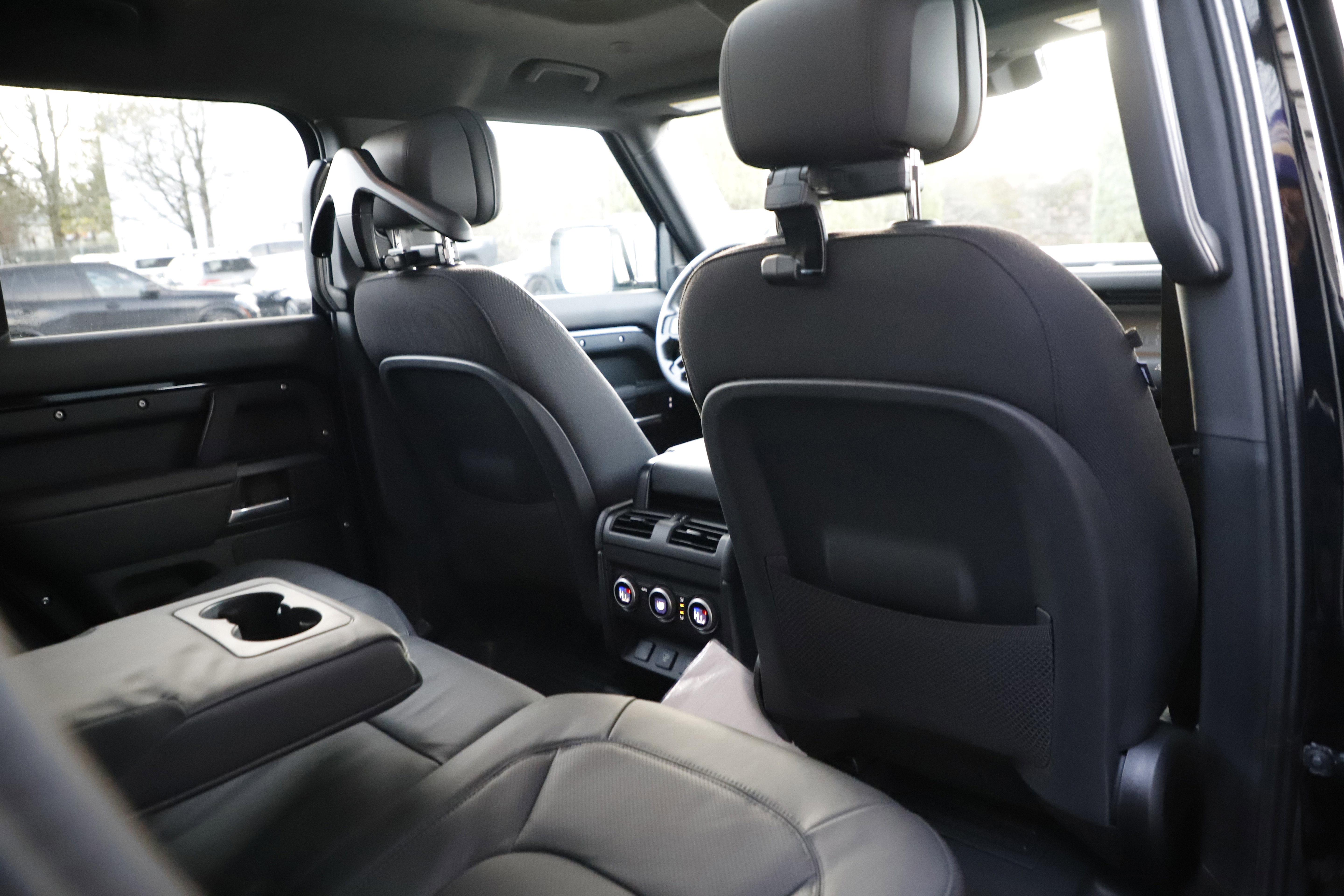 New 2025 Land Rover Defender 110 X AWD/4WD image 6
