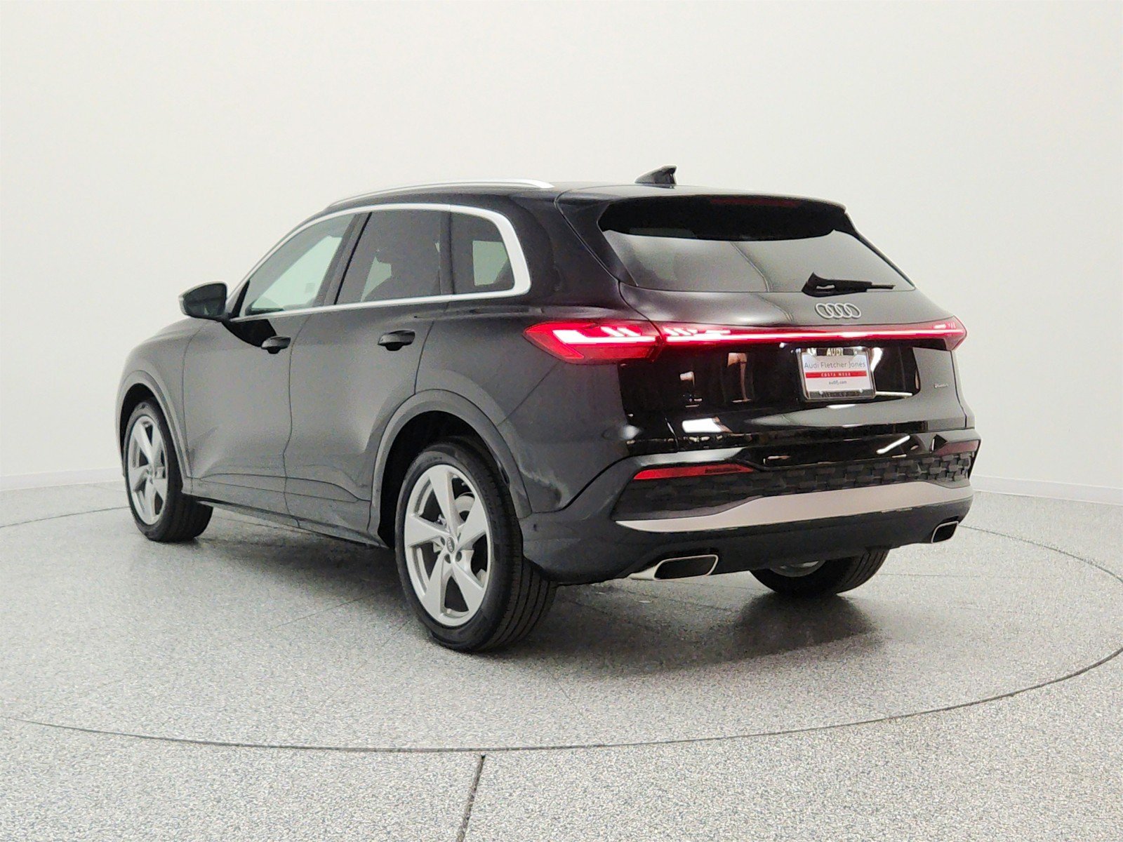 Used 2025 Audi Q5 Prestige AWD/4WD image 7