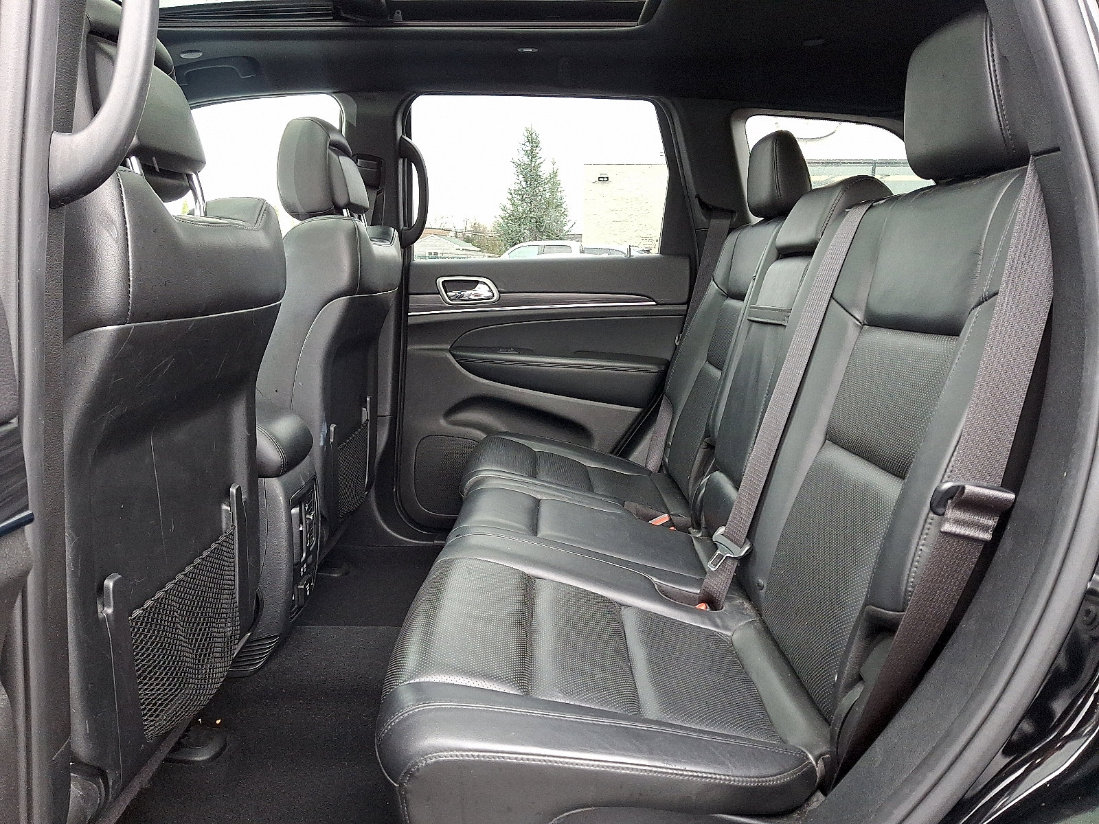 Used 2019 Jeep Grand Cherokee Limited w/ Luxury Group II image 12