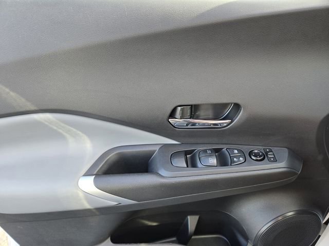 Used 2022 Nissan Kicks SR w/ Premium Package image 19