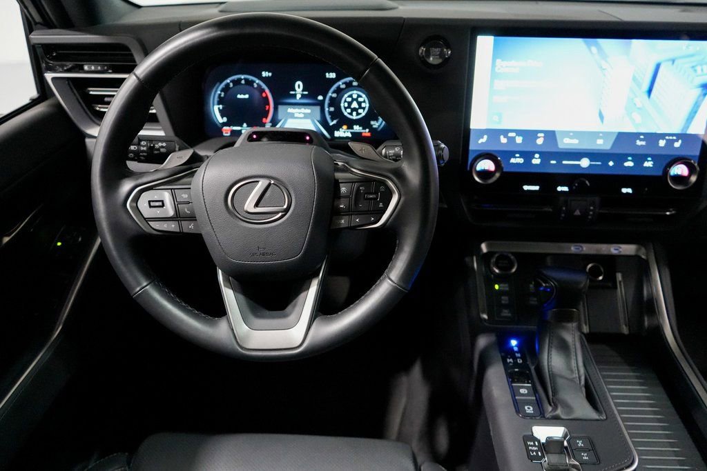 Used 2024 Lexus GX 550 image 14