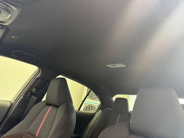 Used 2023 Toyota Corolla SE FWD image 5