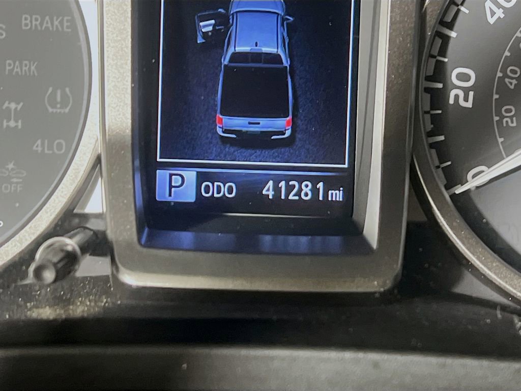 Certified 2022 Toyota Tacoma Limited image 12