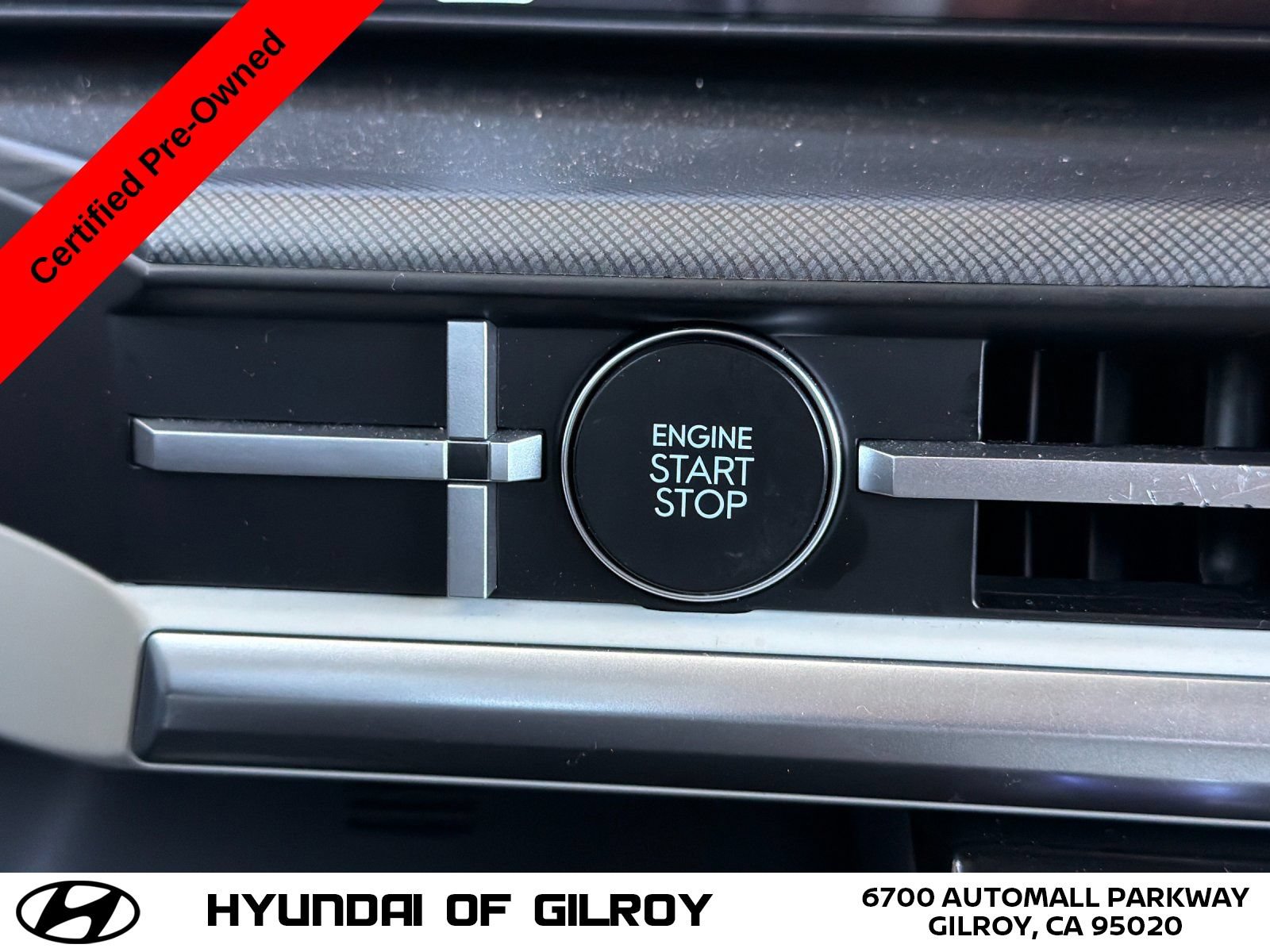 Certified 2025 Hyundai Santa Fe SEL FWD image 23
